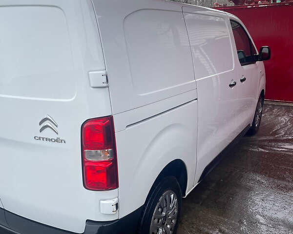 Белый Ситроен Jumpy, объемом двигателя 1.56 л и пробегом 73 тыс. км за 18000 $, фото 8 на Automoto.ua