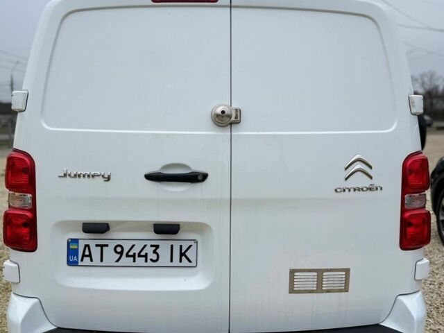 Белый Ситроен Jumpy, объемом двигателя 2 л и пробегом 57 тыс. км за 19800 $, фото 5 на Automoto.ua
