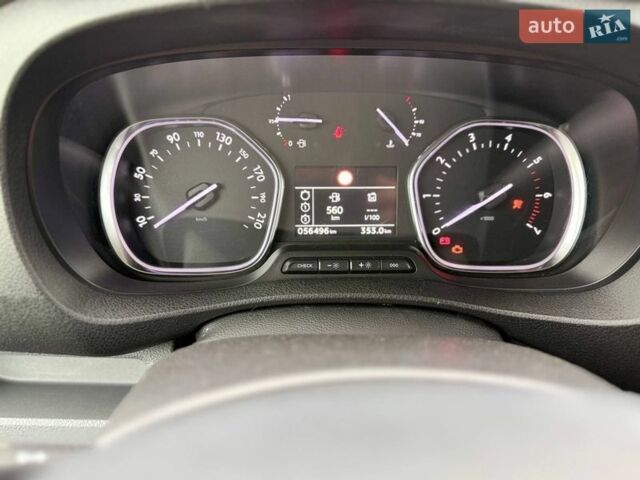 Белый Ситроен Jumpy, объемом двигателя 2 л и пробегом 57 тыс. км за 19800 $, фото 9 на Automoto.ua