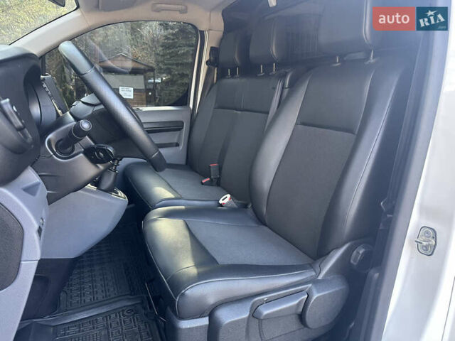 Белый Ситроен Jumpy, объемом двигателя 2 л и пробегом 170 тыс. км за 17300 $, фото 30 на Automoto.ua