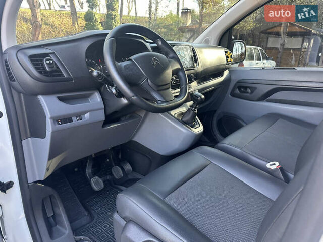 Белый Ситроен Jumpy, объемом двигателя 2 л и пробегом 170 тыс. км за 17300 $, фото 29 на Automoto.ua
