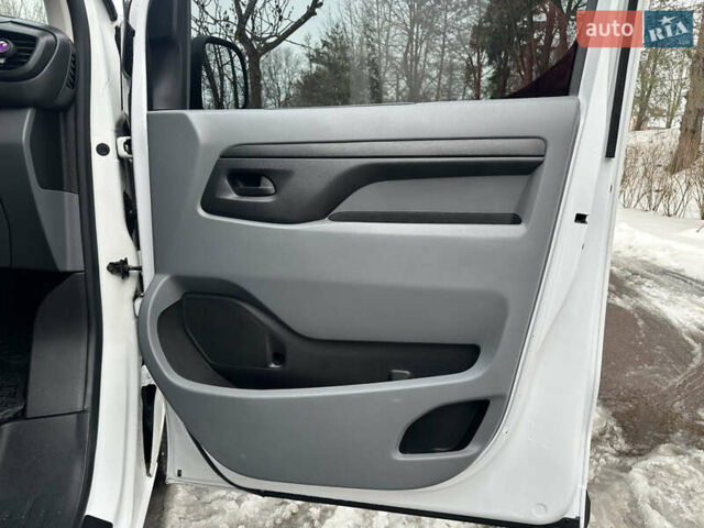 Белый Ситроен Jumpy, объемом двигателя 2 л и пробегом 171 тыс. км за 16900 $, фото 36 на Automoto.ua
