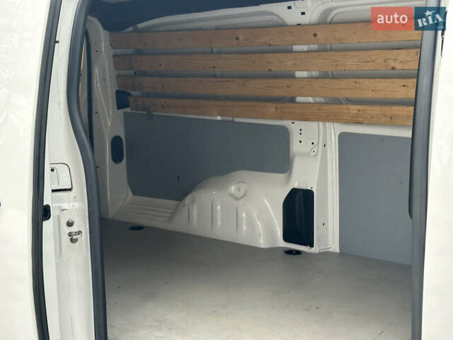 Белый Ситроен Jumpy, объемом двигателя 2 л и пробегом 171 тыс. км за 16900 $, фото 43 на Automoto.ua