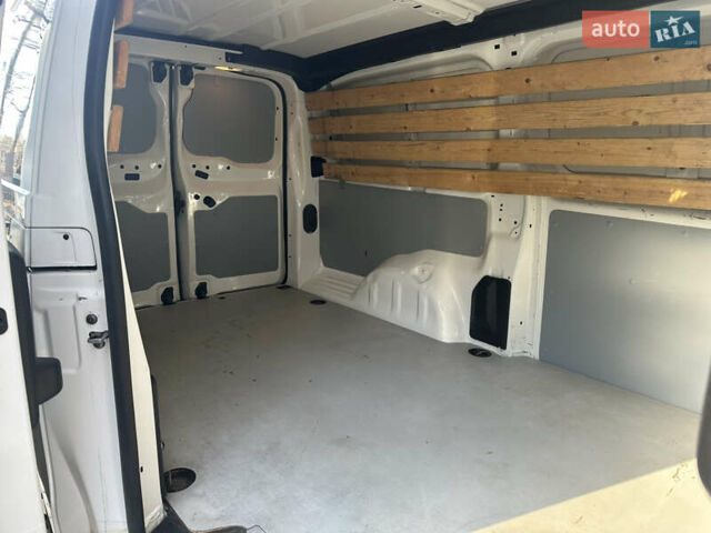 Белый Ситроен Jumpy, объемом двигателя 2 л и пробегом 170 тыс. км за 17300 $, фото 37 на Automoto.ua