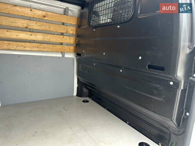 Белый Ситроен Jumpy, объемом двигателя 2 л и пробегом 171 тыс. км за 16900 $, фото 39 на Automoto.ua