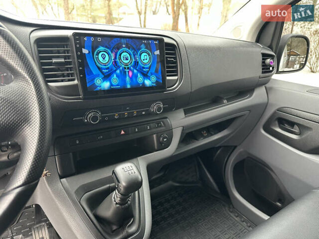 Белый Ситроен Jumpy, объемом двигателя 2 л и пробегом 171 тыс. км за 16900 $, фото 23 на Automoto.ua