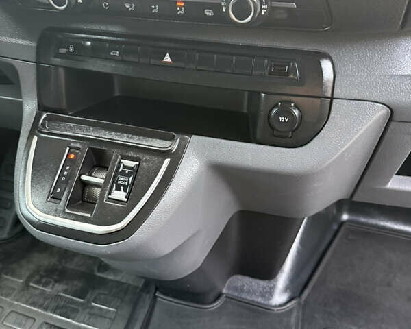 Белый Ситроен Jumpy, объемом двигателя 0 л и пробегом 61 тыс. км за 18400 $, фото 19 на Automoto.ua