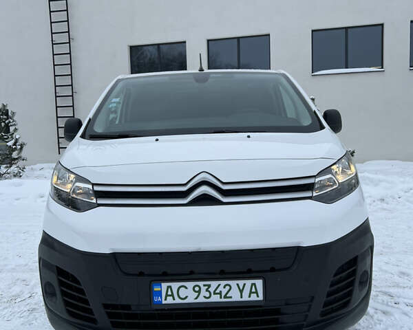 Белый Ситроен Jumpy, объемом двигателя 0 л и пробегом 38 тыс. км за 20400 $, фото 2 на Automoto.ua