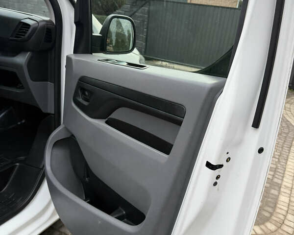 Білий Сітроен Jumpy, об'ємом двигуна 0 л та пробігом 61 тис. км за 19500 $, фото 23 на Automoto.ua