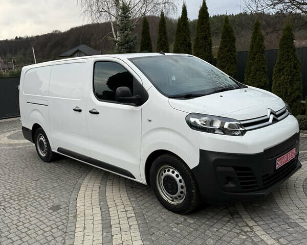 Белый Ситроен Jumpy, объемом двигателя 0 л и пробегом 61 тыс. км за 18400 $, фото 1 на Automoto.ua