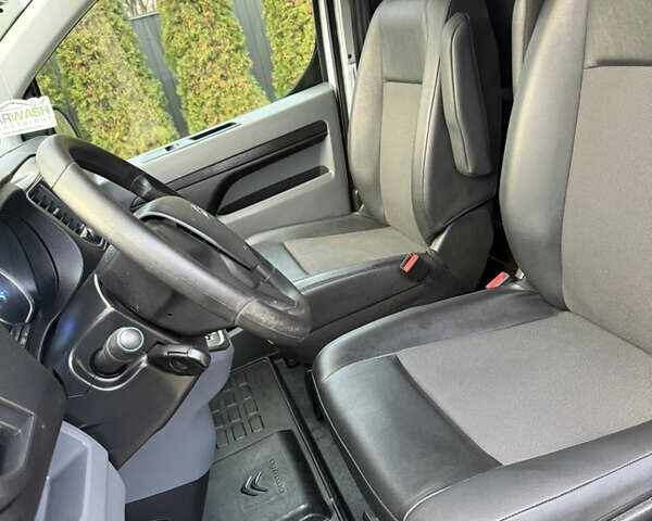 Белый Ситроен Jumpy, объемом двигателя 0 л и пробегом 61 тыс. км за 18400 $, фото 32 на Automoto.ua