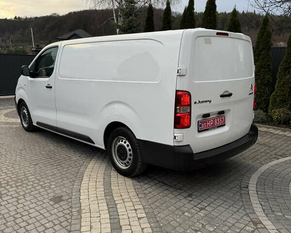 Белый Ситроен Jumpy, объемом двигателя 0 л и пробегом 61 тыс. км за 19500 $, фото 42 на Automoto.ua