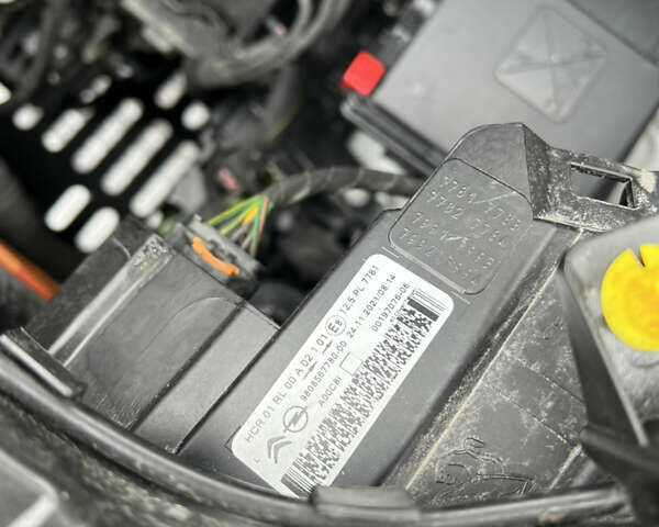 Белый Ситроен Jumpy, объемом двигателя 0 л и пробегом 38 тыс. км за 20400 $, фото 48 на Automoto.ua