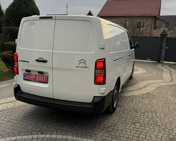 Белый Ситроен Jumpy, объемом двигателя 0 л и пробегом 61 тыс. км за 18400 $, фото 41 на Automoto.ua