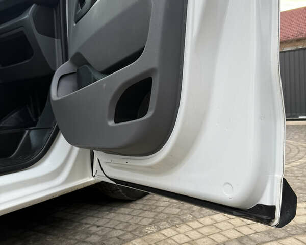 Белый Ситроен Jumpy, объемом двигателя 0 л и пробегом 61 тыс. км за 18400 $, фото 16 на Automoto.ua