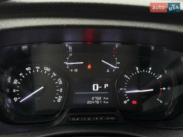 Білий Сітроен Jumpy, об'ємом двигуна 2 л та пробігом 204 тис. км за 17499 $, фото 29 на Automoto.ua