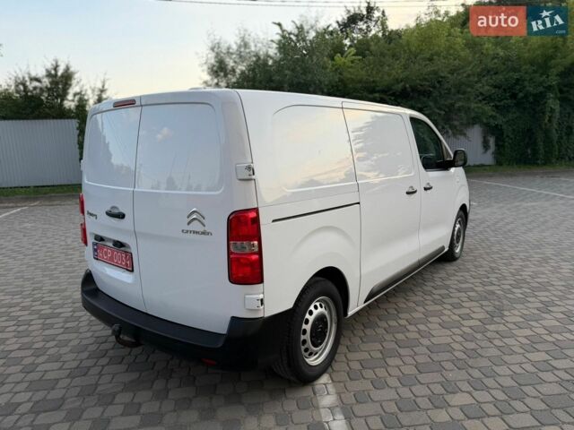 Белый Ситроен Jumpy, объемом двигателя 1.5 л и пробегом 149 тыс. км за 15950 $, фото 4 на Automoto.ua