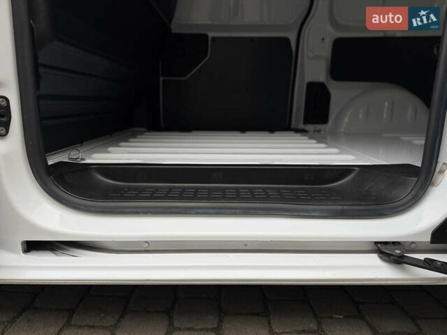 Білий Сітроен Jumpy, об'ємом двигуна 2 л та пробігом 204 тис. км за 17499 $, фото 19 на Automoto.ua