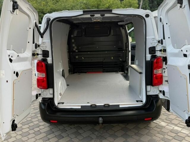 Белый Ситроен Jumpy, объемом двигателя 1.5 л и пробегом 149 тыс. км за 15950 $, фото 11 на Automoto.ua