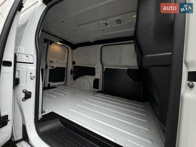 Білий Сітроен Jumpy, об'ємом двигуна 2 л та пробігом 204 тис. км за 17499 $, фото 24 на Automoto.ua