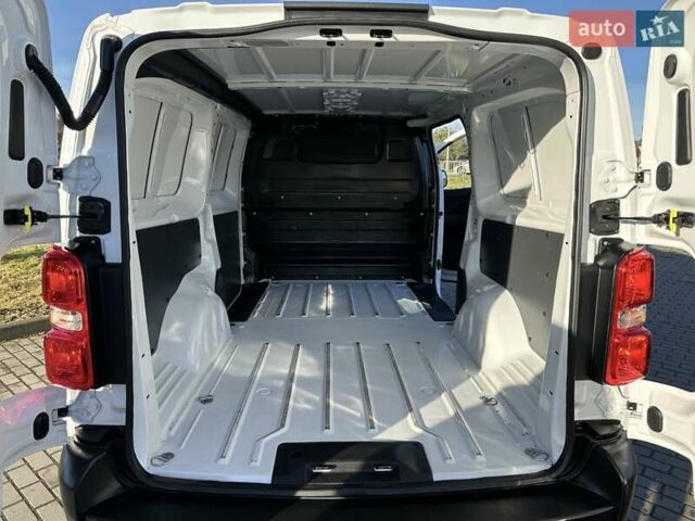 Белый Ситроен Jumpy, объемом двигателя 2 л и пробегом 38 тыс. км за 20999 $, фото 7 на Automoto.ua