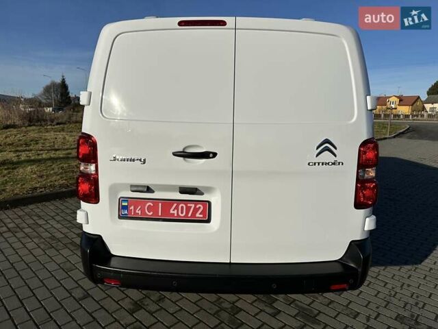 Белый Ситроен Jumpy, объемом двигателя 2 л и пробегом 38 тыс. км за 20999 $, фото 3 на Automoto.ua