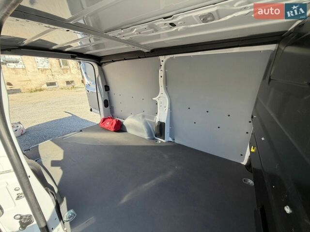 Белый Ситроен Jumpy, объемом двигателя 2 л и пробегом 10 тыс. км за 27900 $, фото 30 на Automoto.ua