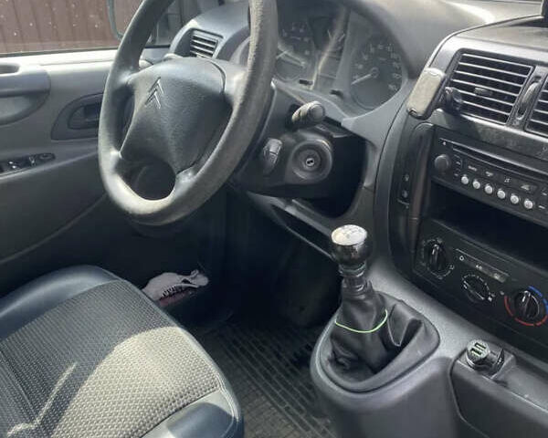 Белый Ситроен Jumpy, объемом двигателя 2 л и пробегом 310 тыс. км за 6000 $, фото 3 на Automoto.ua