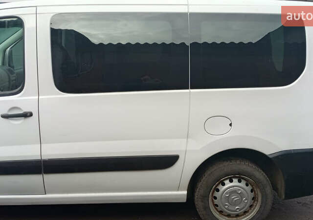 Белый Ситроен Jumpy, объемом двигателя 2 л и пробегом 320 тыс. км за 8200 $, фото 7 на Automoto.ua