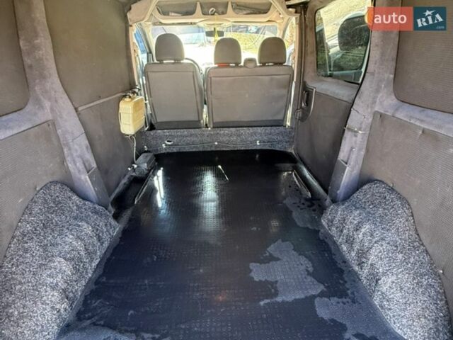 Белый Ситроен Jumpy, объемом двигателя 2 л и пробегом 510 тыс. км за 5000 $, фото 6 на Automoto.ua