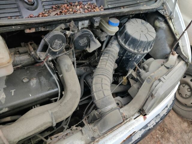 Білий Сітроен Jumpy, об'ємом двигуна 0 л та пробігом 300 тис. км за 850 $, фото 2 на Automoto.ua