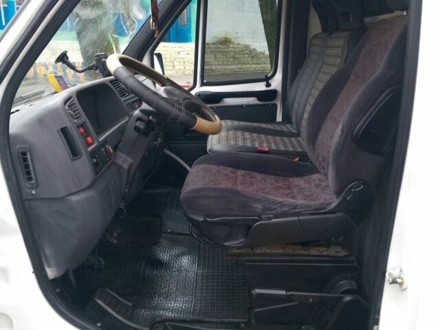 Белый Ситроен Jumpy, объемом двигателя 2.4 л и пробегом 178 тыс. км за 2999 $, фото 6 на Automoto.ua