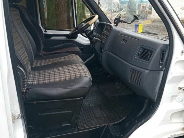 Белый Ситроен Jumpy, объемом двигателя 2.4 л и пробегом 178 тыс. км за 2999 $, фото 7 на Automoto.ua