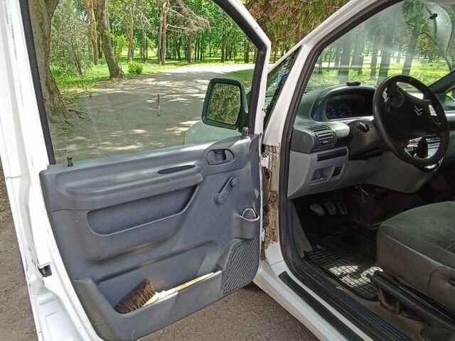 Белый Ситроен Jumpy, объемом двигателя 0 л и пробегом 300 тыс. км за 4500 $, фото 18 на Automoto.ua