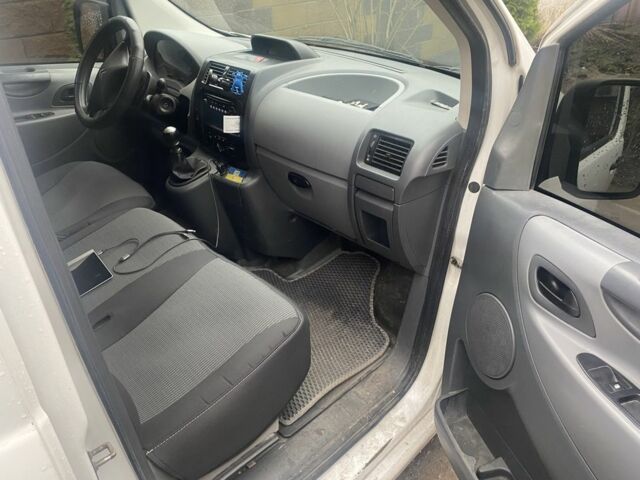 Білий Сітроен Jumpy, об'ємом двигуна 2 л та пробігом 276 тис. км за 4500 $, фото 5 на Automoto.ua