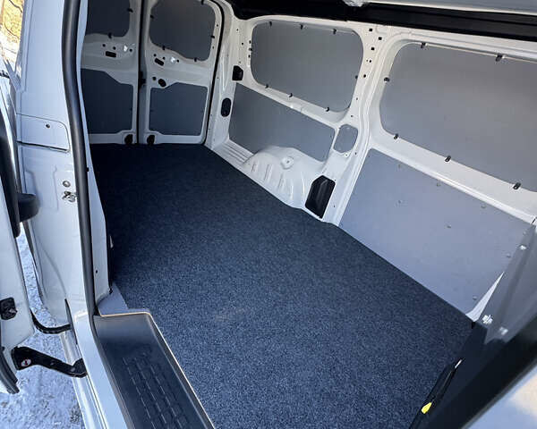 Белый Ситроен Jumpy, объемом двигателя 2 л и пробегом 190 тыс. км за 15700 $, фото 18 на Automoto.ua