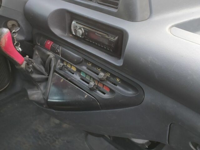 Белый Ситроен Jumpy, объемом двигателя 0 л и пробегом 380 тыс. км за 2700 $, фото 2 на Automoto.ua