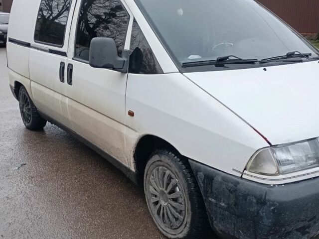 Белый Ситроен Jumpy, объемом двигателя 1.9 л и пробегом 400 тыс. км за 2600 $, фото 3 на Automoto.ua