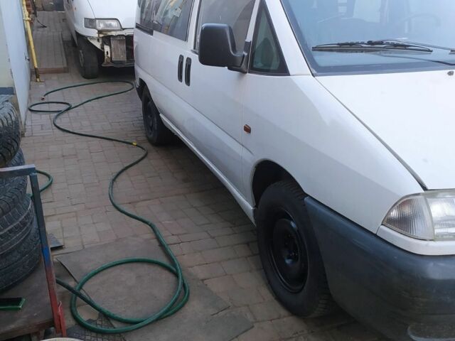 Белый Ситроен Jumpy, объемом двигателя 0 л и пробегом 380 тыс. км за 2700 $, фото 5 на Automoto.ua