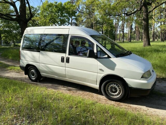 Белый Ситроен Jumpy, объемом двигателя 1.9 л и пробегом 300 тыс. км за 2600 $, фото 2 на Automoto.ua