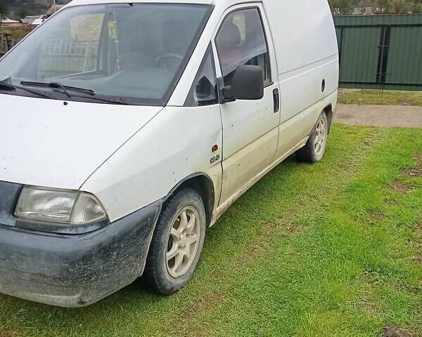 Белый Ситроен Jumpy, объемом двигателя 1.87 л и пробегом 354 тыс. км за 2200 $, фото 8 на Automoto.ua