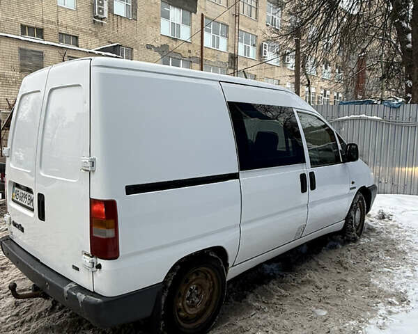 Белый Ситроен Jumpy, объемом двигателя 2 л и пробегом 215 тыс. км за 2950 $, фото 31 на Automoto.ua