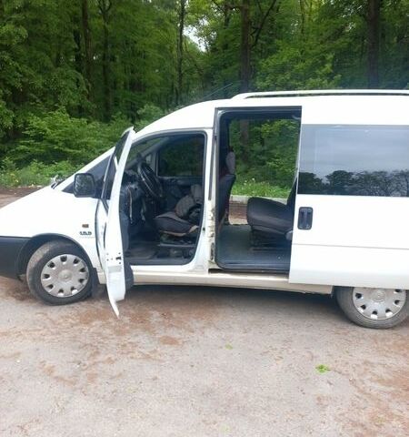 Белый Ситроен Jumpy, объемом двигателя 1.9 л и пробегом 260 тыс. км за 4000 $, фото 6 на Automoto.ua