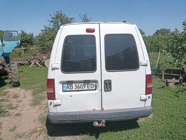 Білий Сітроен Jumpy, об'ємом двигуна 2 л та пробігом 300 тис. км за 1350 $, фото 3 на Automoto.ua