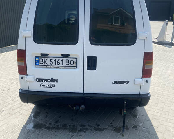 Белый Ситроен Jumpy, объемом двигателя 1.87 л и пробегом 338 тыс. км за 2300 $, фото 4 на Automoto.ua
