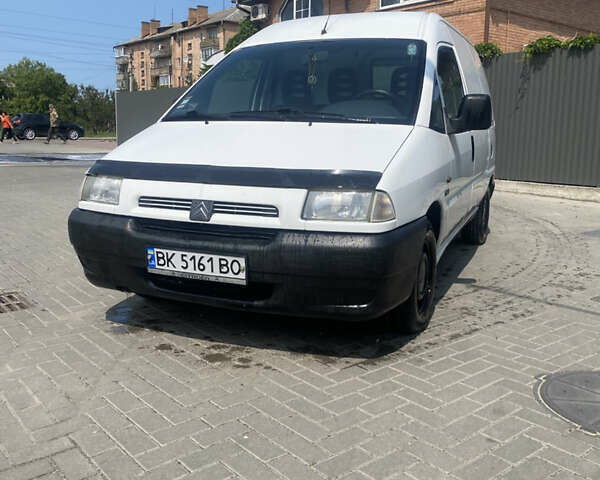 Белый Ситроен Jumpy, объемом двигателя 1.87 л и пробегом 338 тыс. км за 2300 $, фото 1 на Automoto.ua