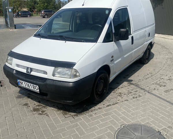 Белый Ситроен Jumpy, объемом двигателя 1.87 л и пробегом 338 тыс. км за 2300 $, фото 2 на Automoto.ua