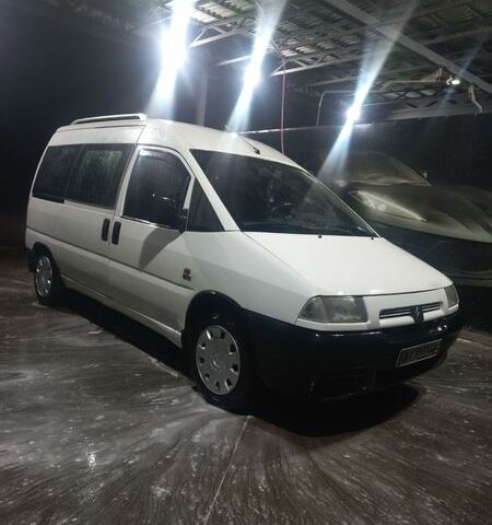 Белый Ситроен Jumpy, объемом двигателя 1.9 л и пробегом 260 тыс. км за 4000 $, фото 25 на Automoto.ua
