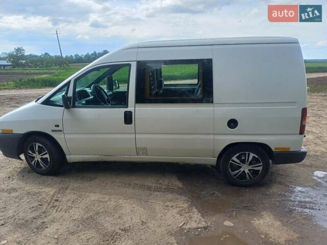 Белый Ситроен Jumpy, объемом двигателя 2 л и пробегом 300 тыс. км за 2800 $, фото 6 на Automoto.ua