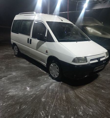 Белый Ситроен Jumpy, объемом двигателя 1.9 л и пробегом 260 тыс. км за 4000 $, фото 24 на Automoto.ua
